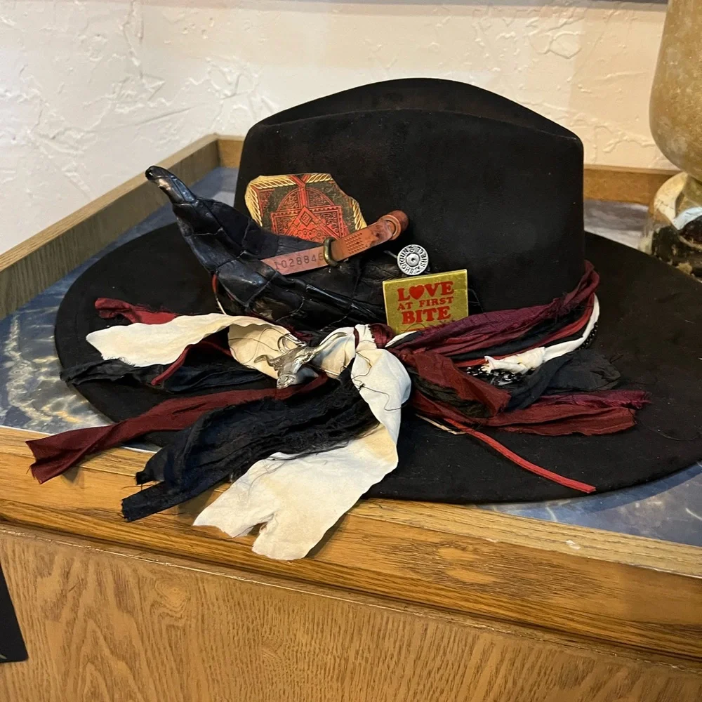 Black rancher hat - Picture 1 of 2
